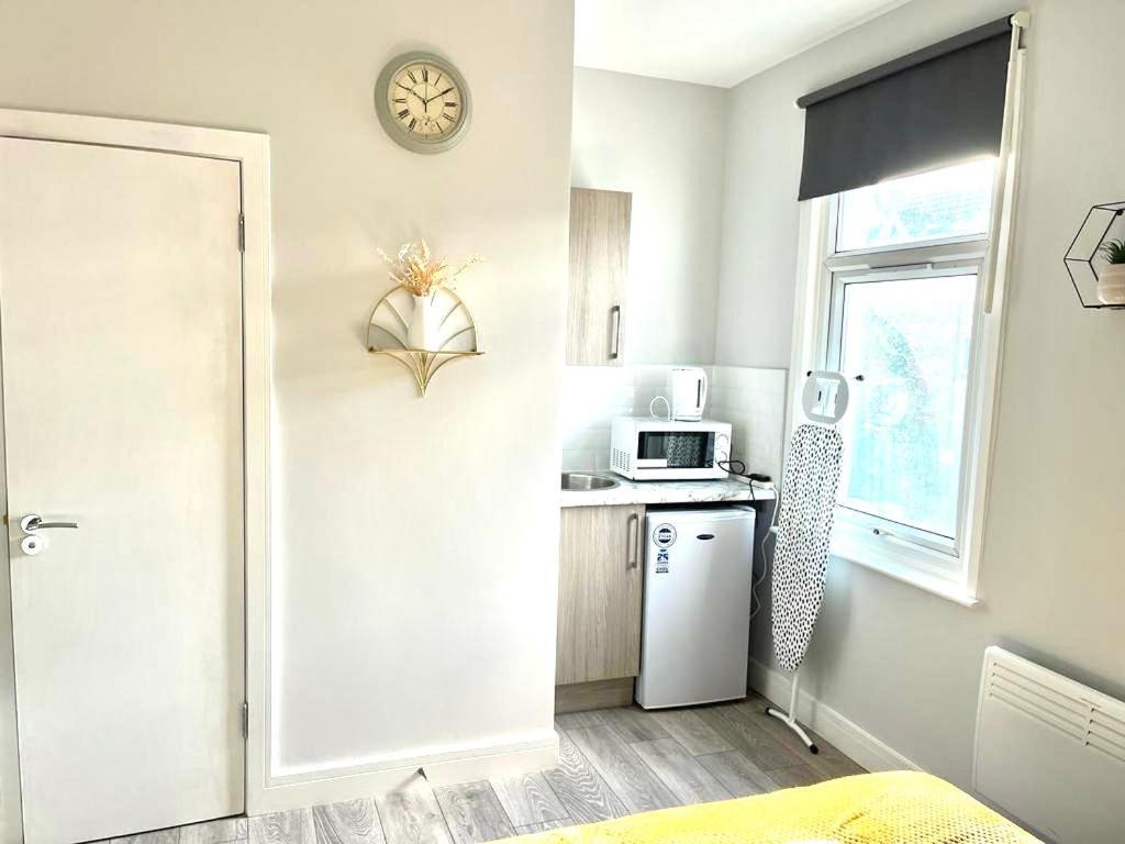 Southall Suites By Gh Stays Extérieur photo