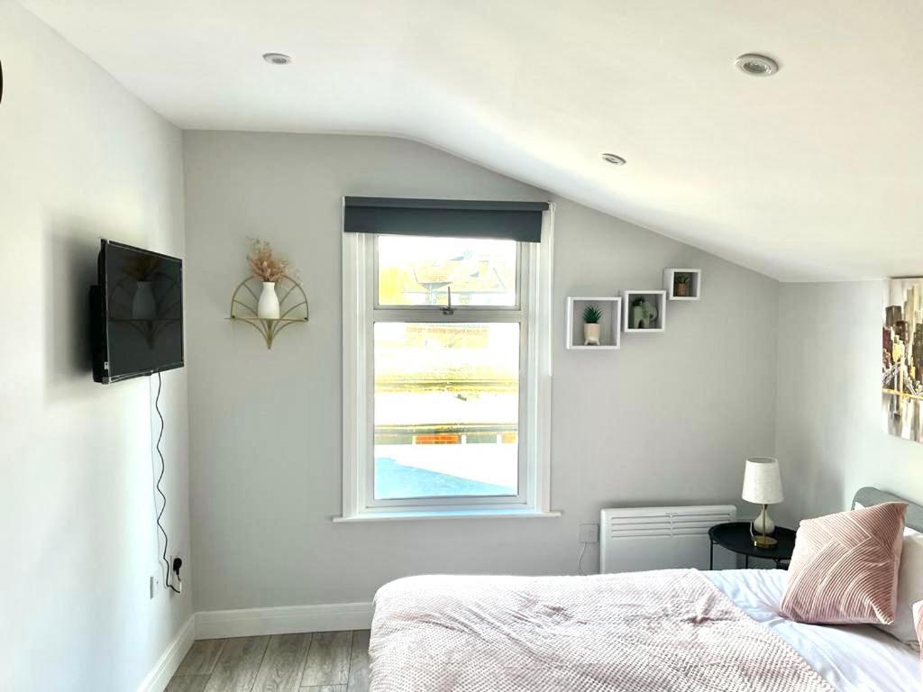 Southall Suites By Gh Stays Extérieur photo